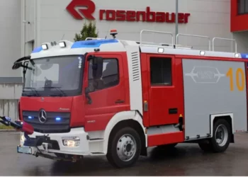 Mercedes Atego na krakowskim lotnisku