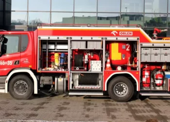 Proszkowo-śniegowa Scania dla Zakładowej Straży Pożarnej PKN ORLEN
