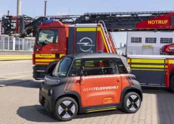 Mikrosamochód elektryczny dla straży pożarnej Opla [FOTO]