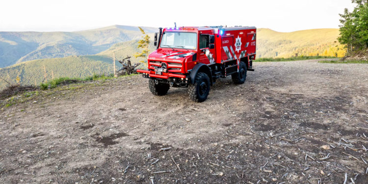 Unimogi od WISS dla łotewskiej służby ratowniczo-gaśniczej [FOTO]