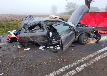 Wypadek na DK92. Dwie osoby nie żyją