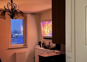 Kominek w telewizorze. Niecodzienna interwencja strażaków