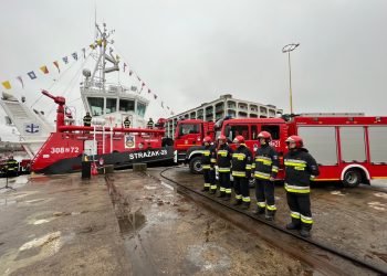 Strażak-28 uroczyście przyjęty do służby