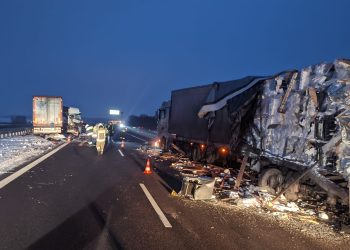 Podlaskie: Zderzenie ciężarówek na trasie S8
