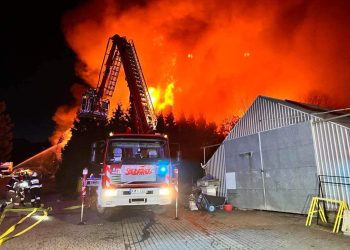 W Wieliczce spłonęła hala. Na miejscu kilkanaście zastępów