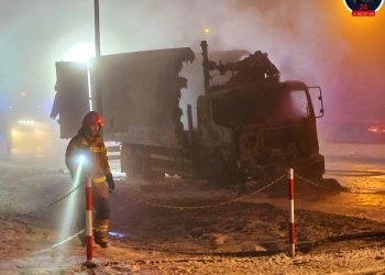 Warszawa: Pożar ciężarówki na Połczyńskiej