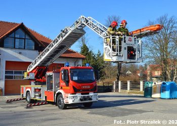Drabina M42L-AS Magirusa trafiła do Komendy Powiatowej PSP w Lubaniu