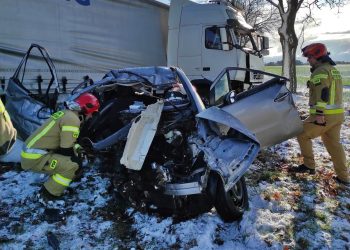 Wypadek na DK10. Jedna osoba w stanie ciężkim