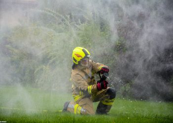 CIOP-PIB: Grafen znajdzie zastosowane w nowoczesnych rękawicach ochronnych dla strażaków