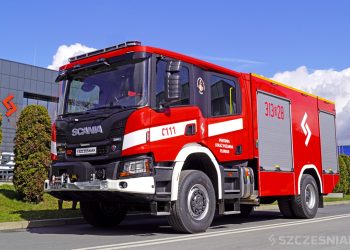 Portowi strażacy z Gdańska mają nowy wóz