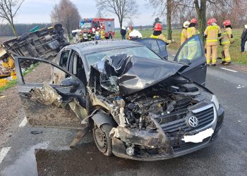 Wypadek na DK-79. Jedna osoba poszkodowana