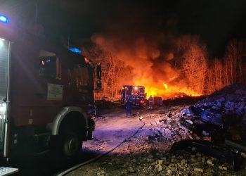 Pożar składowiska opon w Gozdnicy