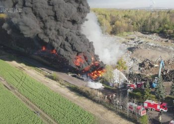 Pożar składowiska w Koninie. Zatrzymano podejrzanego
