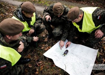 Obiekt z Białorusi w polskiej przestrzeni powietrznej. Trwają poszukiwania