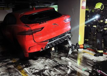 Czechy: Pożar samochodu elektrycznego w garażu podziemnym