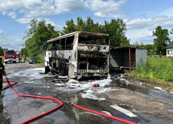 Nowy Stręczyn: Pożar autokaru. Podróżowały nim dzieci