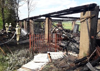 Pożar budynku warsztatowo-garażowego w miejscowości Krasne Folwarczne