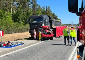 Wypadek na S6 pod Słupskiem. Wśród ofiar dzieci