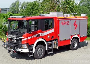 Scania za dwa miliony trafiła do OSP Puchaczów