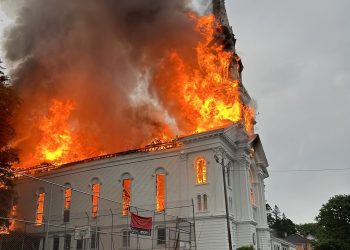 USA: Pożar zabytkowego kościoła [WIDEO]