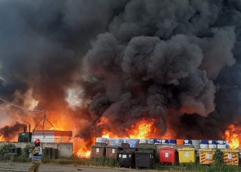 Duży pożar odpadów w Świdnicy