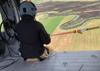 Pożar łąk w pobliżu Biebrzańskiego Parku Narodowego