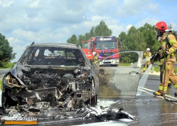 Pożar osobówki na obwodnicy Tarnobrzega