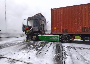 Pożar ciągnika siodłowego na autostradzie A1