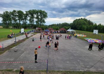 Sportowy Dzień ze Strażakami w Łęczycach