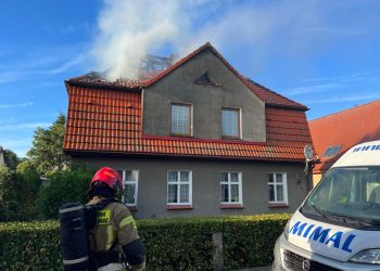 Pożar poddasza budynku jednorodzinnego w Lęborku