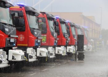 Nowe wozy kujawsko-pomorskich OSP uroczyście przekazane