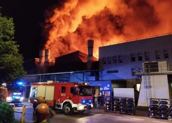 Dębica: Pożar w zakładzie produkującym opony