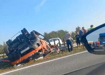 Wypadek busa pod Rzeszowem. Dwie osoby nie żyją