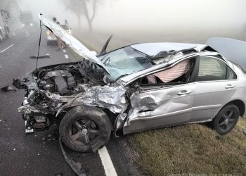 Wyprzedzanie zakończone zderzeniem. Wypadek na DK19