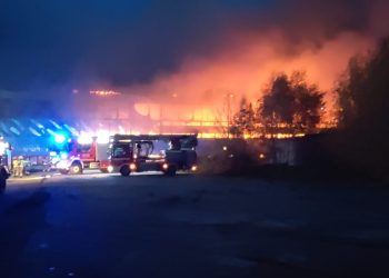 Pożar hali w Biedaszkach Małych koło Kętrzyna