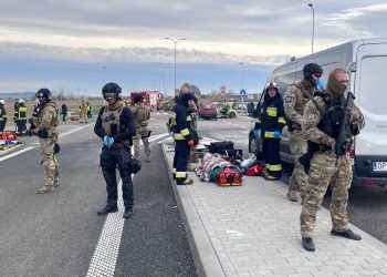 Strażacy ćwiczyli na nowym odcinku obwodnicy Dzierżoniowa