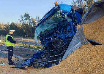 Zderzenie ciężarówek na S17 koło Garwolina