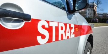 Wypadek podczas akcji. Strażak SGRW-N trafił do szpitala