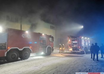 Pożar hali z tekstyliami pod Garwolinem