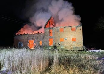 Pożar składu zboża w miejscowości Lubiel