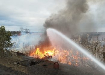 Pożar hali w miejscowości Gromadka