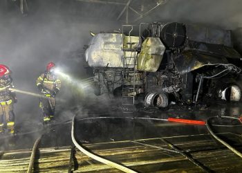 Pożar hali magazynowej w miejscowości Siedlec