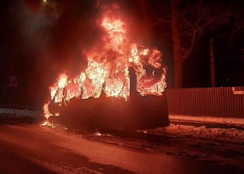 Pożar miejskiego autobusu w Markach