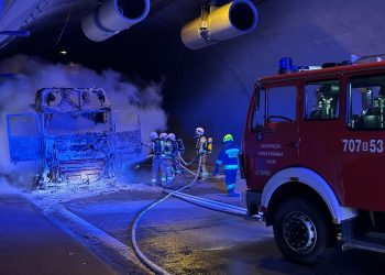 Pożar ciężarówki w tunelu ‘Emilia’