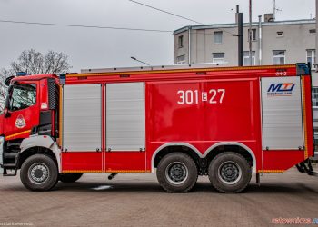 Nowe ciężkie samochody łódzkiej straży pożarnej