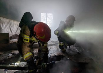 Pożar budynku w Sochaczewie. Jedna osoba zginęła