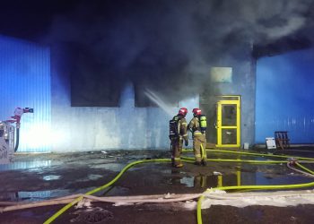 Pożar hali w Lublinie. Strażacy użyli robota