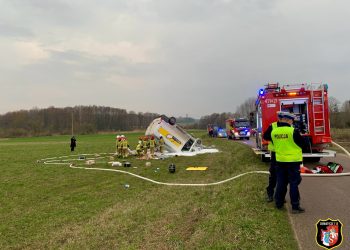 Dachowanie busa w miejscowości Sytki