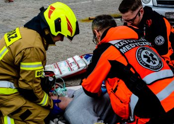 Zwiększono uprawnienia ratowników medycznych