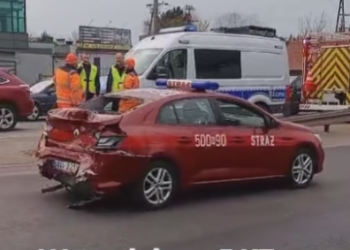 Wypadek z udziałem samochodu operacyjnego Państwowej Straży Pożarnej